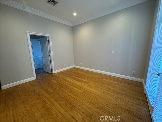 Detail Gallery Image 20 of 28 For 4912 Hesperia, Encino,  CA 91316 - 3 Beds | 2/1 Baths