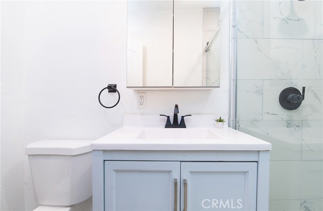 Detail Gallery Image 15 of 27 For 3980 Platt, Lynwood,  CA 90262 - 4 Beds | 2 Baths