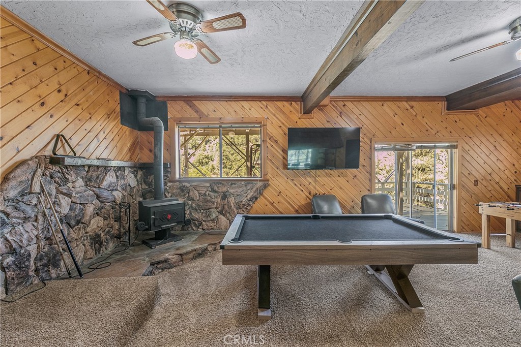 https://media.crmls.org/medias/e7220766-10a8-462c-931b-f0c47d4644e8.jpg?preset=X-Large