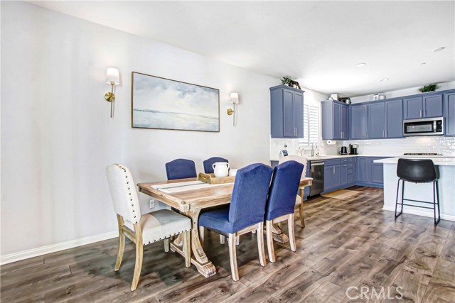 Detail Gallery Image 10 of 35 For 34755 Myoporum, Murrieta,  CA 92563 - 4 Beds | 3/1 Baths