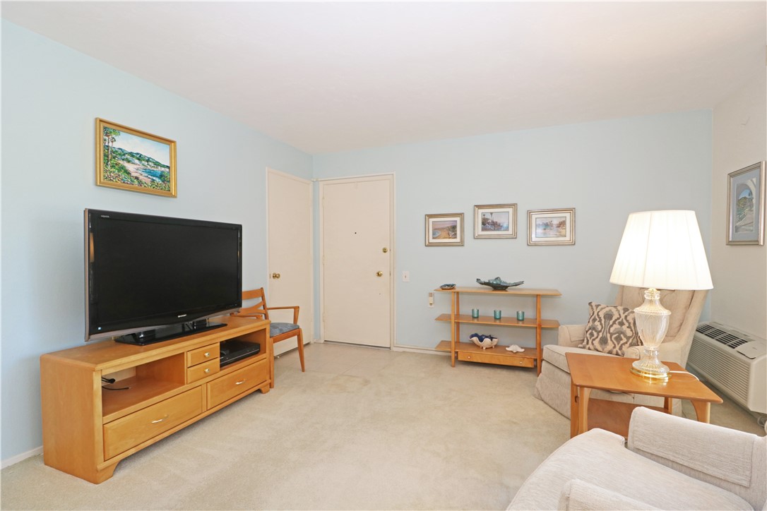 Detail Gallery Image 13 of 39 For 5348 Algarrobo 1b,  Laguna Woods,  CA 92637 - 2 Beds | 2 Baths