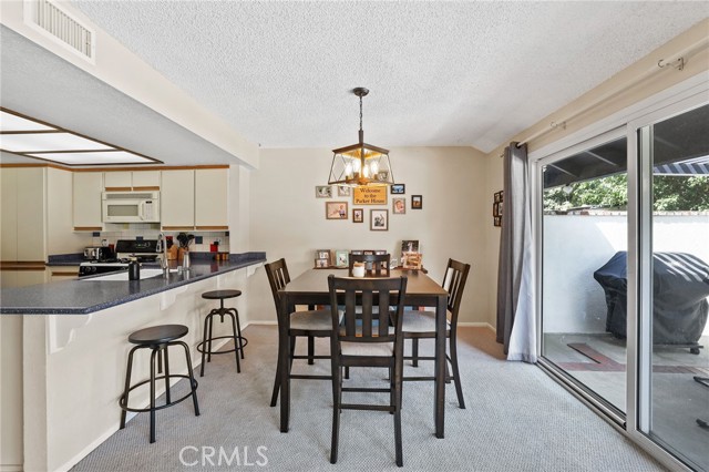Detail Gallery Image 5 of 22 For 1425 Alpine Ln, Huntington Beach,  CA 92648 - 3 Beds | 2 Baths