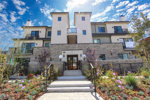 Front Image Thumbnail for CRSR25271868