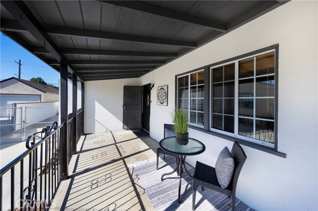 Detail Gallery Image 3 of 43 For 15613 Thornlake Ave, Norwalk,  CA 90650 - 3 Beds | 2 Baths