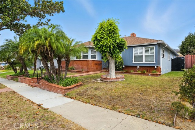 2709 W 109th Street, Inglewood CA: https://media.crmls.org/medias/e723fbc8-15a2-46e6-9aa5-2160e8ae15d7.jpg