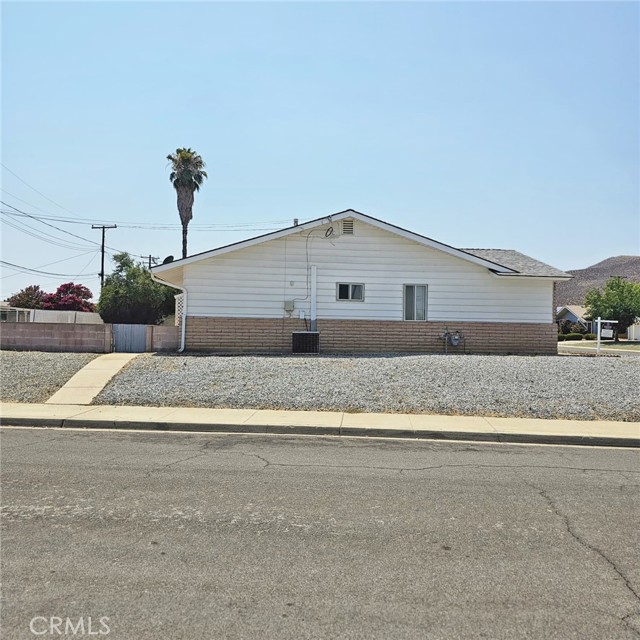 Detail Gallery Image 1 of 23 For 28218 W Worcester Rd, Menifee,  CA 92586 - 2 Beds | 2 Baths