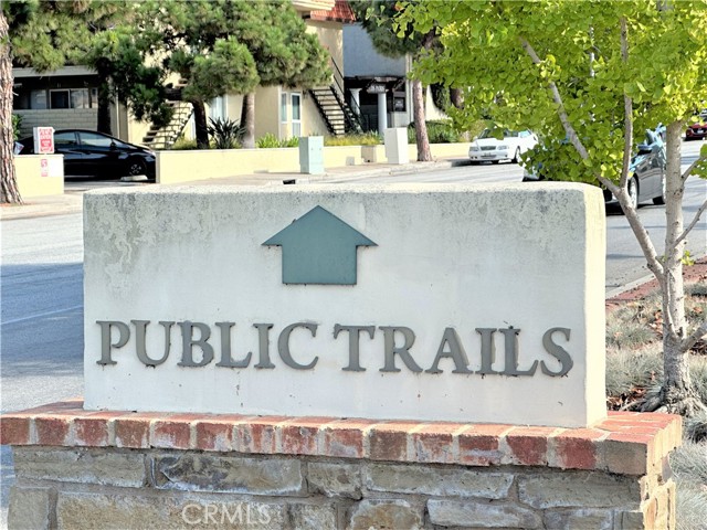 5032 Dorado Drive, Huntington Beach CA: https://media.crmls.org/medias/e7251b6c-659f-436b-992c-2a9811e4b090.jpg