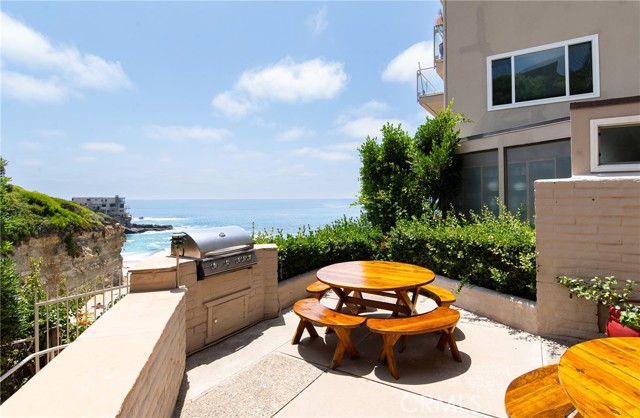 Detail Gallery Image 21 of 39 For 31561 Table Rock Dr #207,  Laguna Beach,  CA 92651 - 2 Beds | 2 Baths