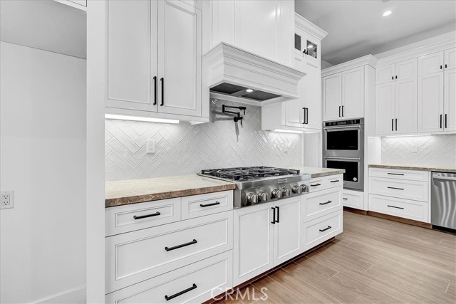 605 S Anderson Road, Exeter CA: https://media.crmls.org/medias/e7259f49-73e1-4aa3-9491-db9c0a7ba9f4.jpg