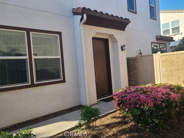 Detail Gallery Image 2 of 3 For 1438 Madrid Dr, Pomona,  CA 91766 - 4 Beds | 3 Baths