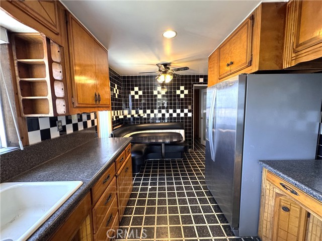 Detail Gallery Image 6 of 23 For 1049 W 65th Pl, Los Angeles,  CA 90044 - 3 Beds | 1 Baths