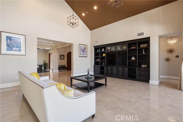 Image 13 of 75 For 2498 Santa Paula Drive