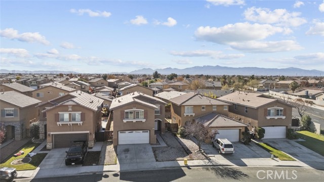 Detail Gallery Image 37 of 38 For 14323 Moon Valley St, Victorville,  CA 92394 - 4 Beds | 3 Baths