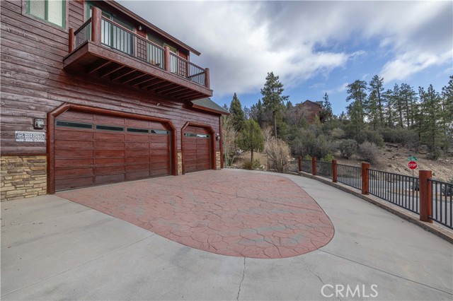 Detail Gallery Image 3 of 35 For 447 Windsong Pl, Big Bear Lake,  CA 92315 - 4 Beds | 3/1 Baths