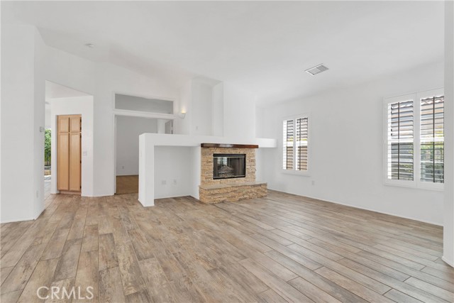 Detail Gallery Image 6 of 42 For 40684 Corte Albara, Murrieta,  CA 92562 - 3 Beds | 2 Baths