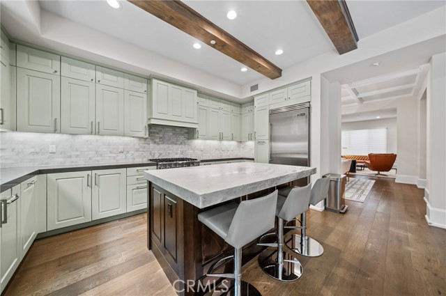 823 S Bundy Drive, Los Angeles CA: https://media.crmls.org/medias/e728e5bf-9d75-41c8-80a5-3ed0e869fc4c.jpg