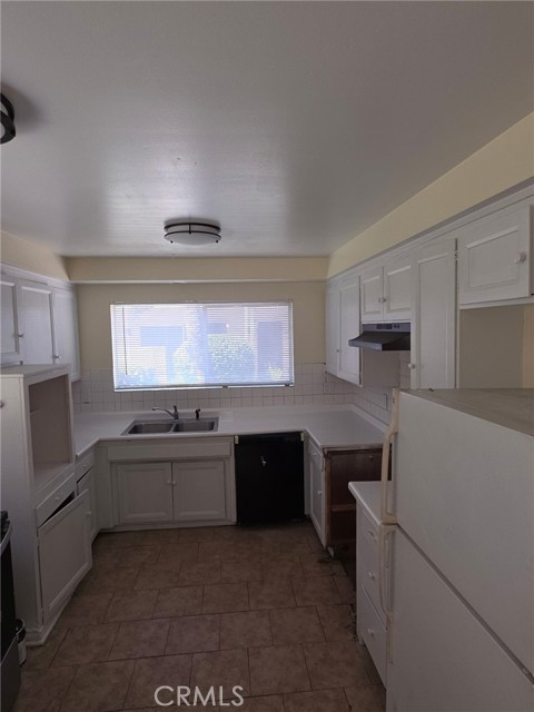 Detail Gallery Image 4 of 14 For 15312 S Normandie Ave #116,  Gardena,  CA 90247 - 3 Beds | 2 Baths
