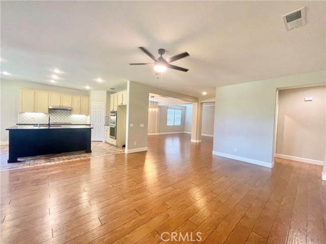 Detail Gallery Image 16 of 57 For 39326 Shree Rd, Temecula,  CA 92591 - 4 Beds | 3 Baths