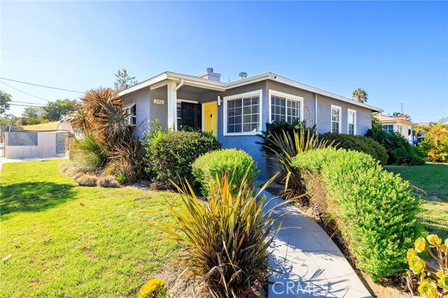 2905 Magnolia Avenue, Long Beach CA: https://media.crmls.org/medias/e7299770-c404-47ed-a041-4a2df6e6f533.jpg