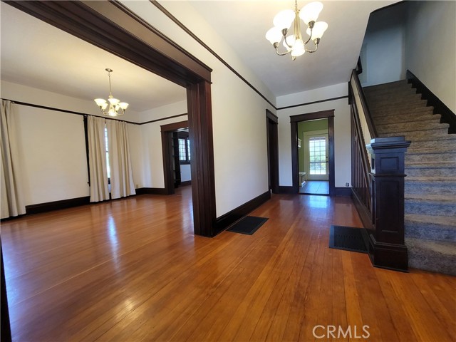 Detail Gallery Image 12 of 32 For 901 S Center St, Redlands,  CA 92373 - 4 Beds | 2/1 Baths