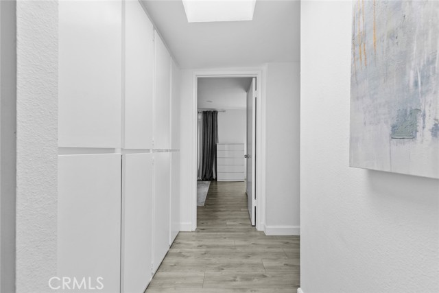 8801 Cedros Avenue, Panorama City CA: https://media.crmls.org/medias/e72a2900-a970-405a-838c-70b7072fd4bb.jpg