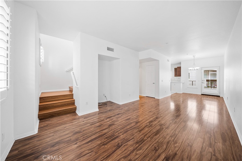 323 Tesoro - photo 11