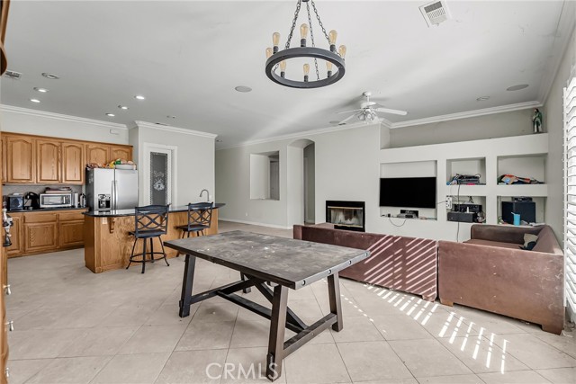 Detail Gallery Image 10 of 45 For 19855 Mariposa Ave, Riverside,  CA 92508 - 5 Beds | 3 Baths