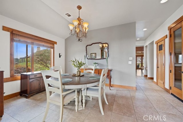 740 Avocet Way, Arroyo Grande CA: https://media.crmls.org/medias/e72b9ece-b6d2-441e-9b23-54541aa98b9b.jpg