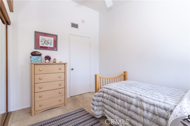 28138 Florence Lane, Canyon Country CA: https://media.crmls.org/medias/e72baa34-6784-47e4-b36c-dc9f870135fa.jpg
