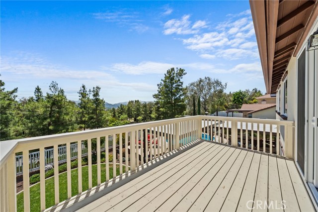 32409 Favara Drive, Temecula CA: https://media.crmls.org/medias/e72bb809-0c6e-4dc2-8ece-c20b66a444b5.jpg