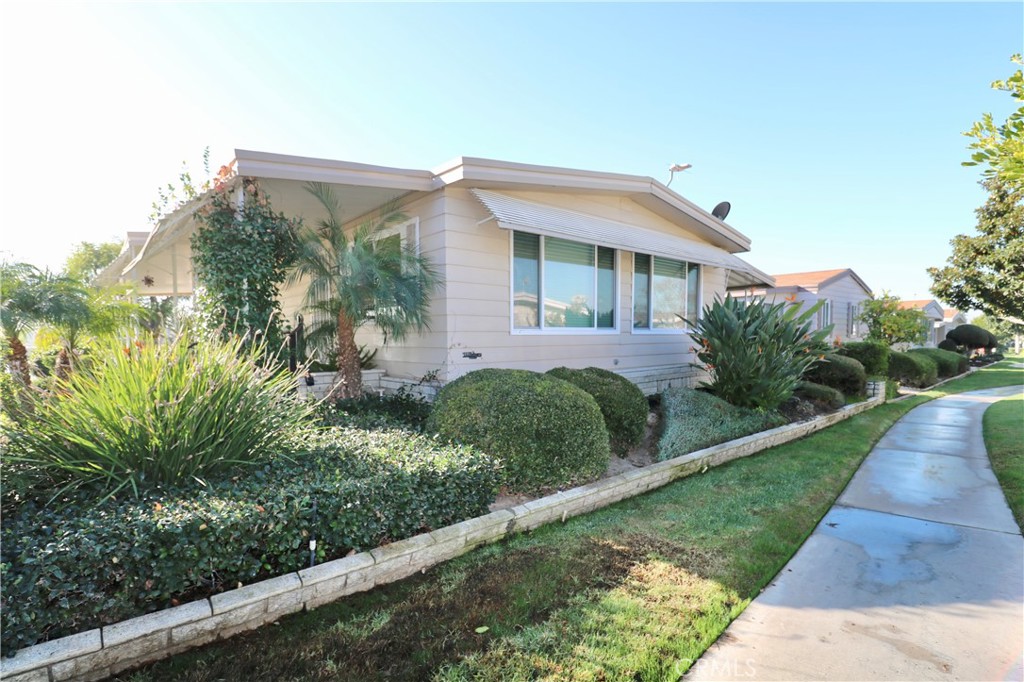 MLS #OC24247458 img 4