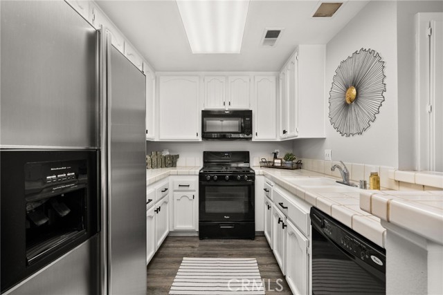 Detail Gallery Image 7 of 23 For 19032 Alamo Ln #219,  Yorba Linda,  CA 92886 - 3 Beds | 2 Baths