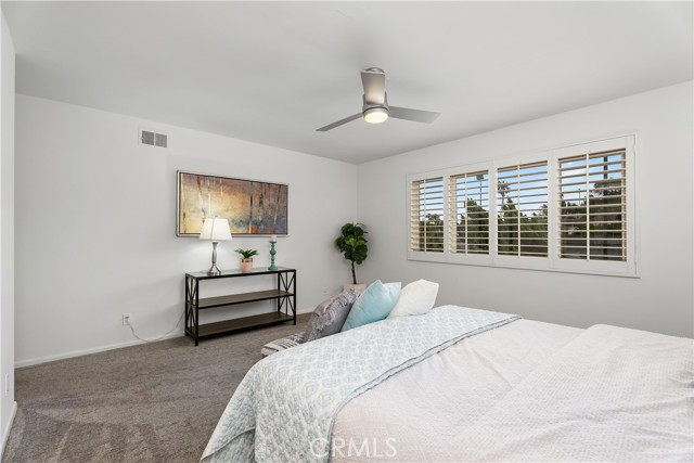 980 Palo Verde Avenue, Long Beach CA: https://media.crmls.org/medias/e72d5fbb-3ee7-4da8-95cb-e0716773aabd.jpg