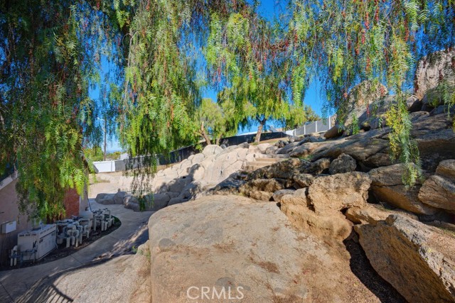 17380 Mockingbird Canyon, Riverside CA: https://media.crmls.org/medias/e72da9d0-f7f8-4ef6-96bd-83aa28f25493.jpg