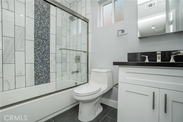 531 W 80TH, Los Angeles CA: https://media.crmls.org/medias/e72db3d7-91fd-4edd-a7cd-849f0cb64151.jpg