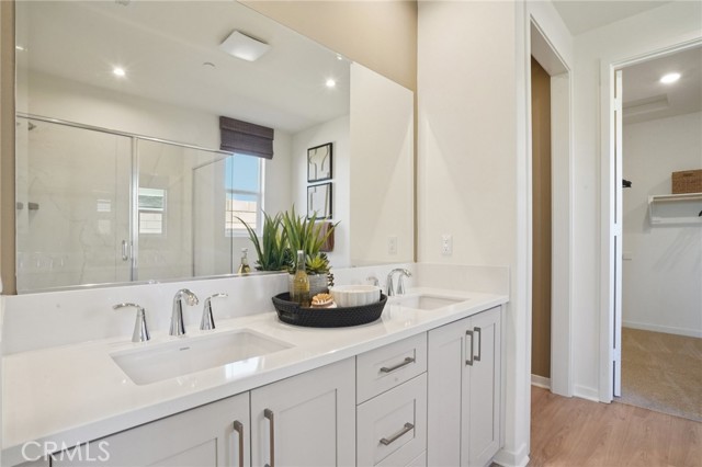 73634 Raphael Drive, Palm Desert CA: https://media.crmls.org/medias/e72e3cb4-75e3-4525-baa5-c358d3caa951.jpg