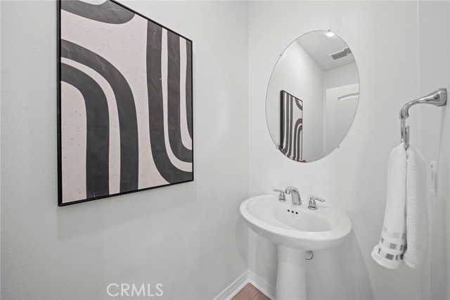 16022 Voyager Avenue, Chino CA: https://media.crmls.org/medias/e72e962d-e281-4db2-99c5-fc463127eaa8.jpg