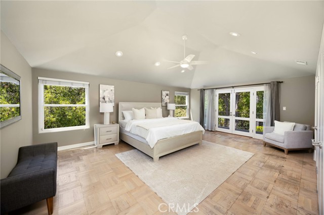940 Singing Wood Drive, Arcadia CA: https://media.crmls.org/medias/e72f1966-cc2a-47db-a665-e211c97f93d1.jpg