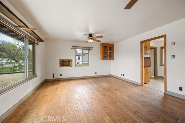 8390 San Gabriel, Atascadero CA: https://media.crmls.org/medias/e72f7de1-fbd6-46b1-b3f4-176b75a026d4.jpg