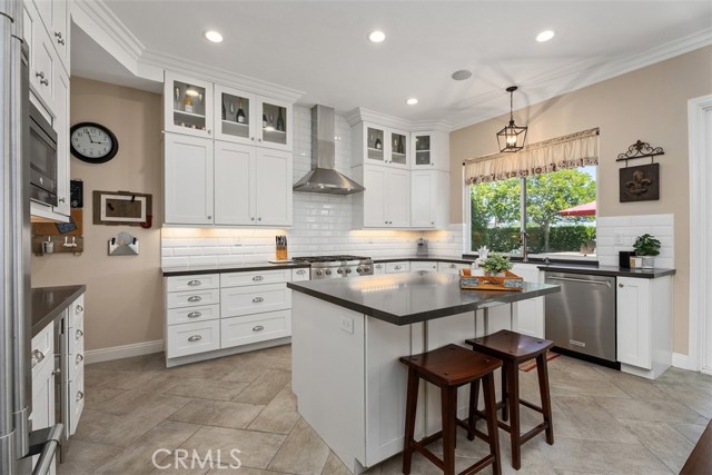22 Serna, Rancho Santa Margarita CA: https://media.crmls.org/medias/e72f9e99-7984-4ad5-a97d-5fdae4b5dd43.jpg