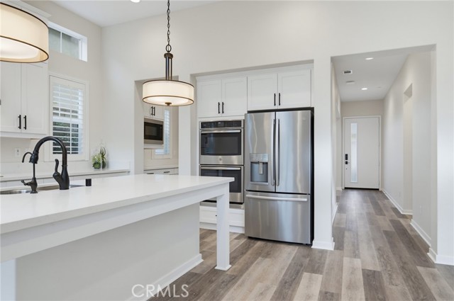 25110 Citron Ln, Los Angeles County, CA 91387 photo 11