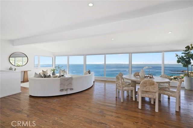 Detail Gallery Image 2 of 46 For 31161 Holly Dr, Laguna Beach,  CA 92651 - 5 Beds | 2/1 Baths