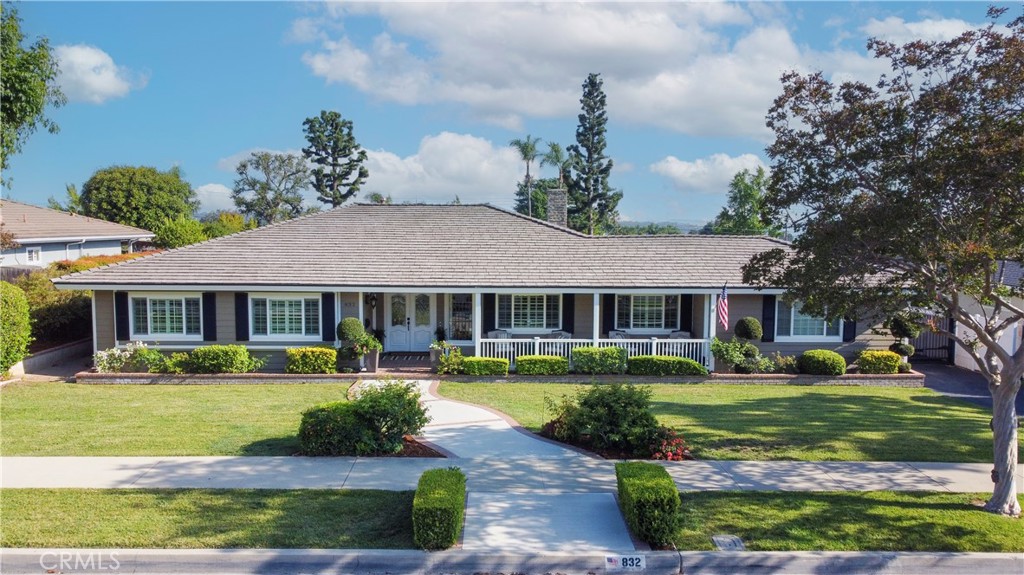 832 Prima Vera Road