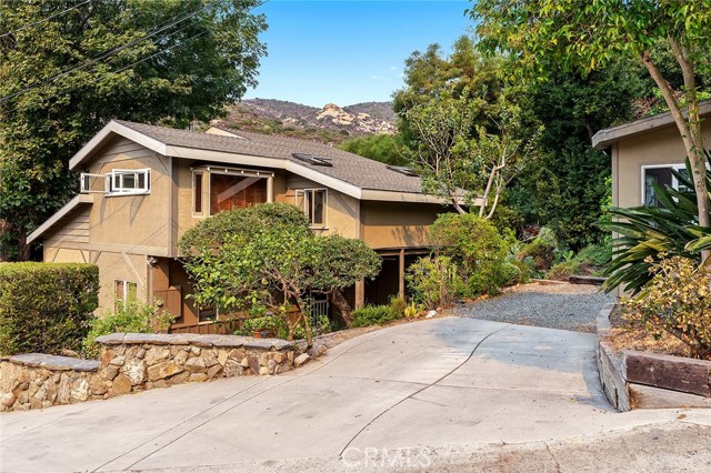 1377 Lewellyn Dr, Laguna Beach, CA 92651