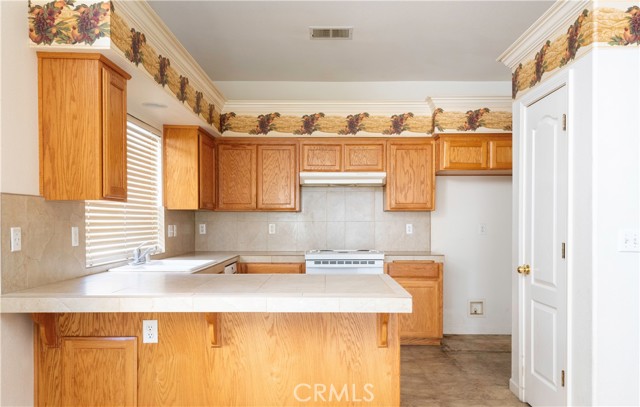 Detail Gallery Image 7 of 31 For 4514 W Oswego, Fresno,  CA 93722 - 3 Beds | 2/1 Baths