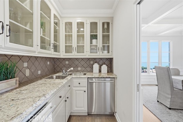 1409 Via Fernandez, Palos Verdes Estates, California 90274, 6 Bedrooms Bedrooms, 0 ,8 BathroomsBathrooms,Residential,For Sale,Via Fernandez,0,PV26081454