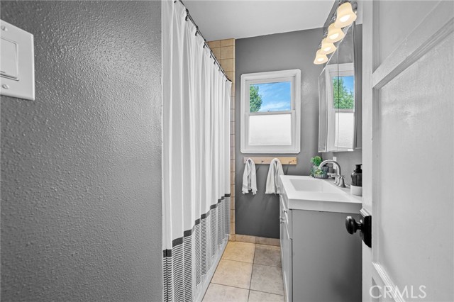 Detail Gallery Image 44 of 68 For 621 E 20th St, Santa Ana,  CA 92706 - 3 Beds | 2 Baths