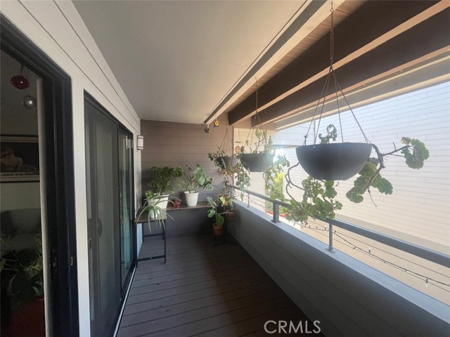 Detail Gallery Image 5 of 20 For 191 Calle Mayor, Redondo Beach,  CA 90277 - 3 Beds | 3 Baths