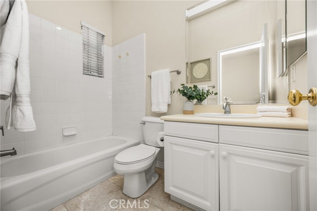 Detail Gallery Image 41 of 63 For 10533 Emerson Bend, Tustin,  CA 92782 - 4 Beds | 3/1 Baths