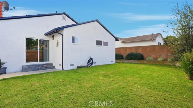 Detail Gallery Image 5 of 64 For 21913 Palos Verdes, Torrance,  CA 90503 - 4 Beds | 3 Baths